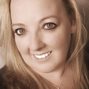 Meet your Posher, Jenn